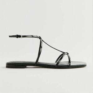 ✨NEW✨Reformation Maxwell Strappy Flat Sandals